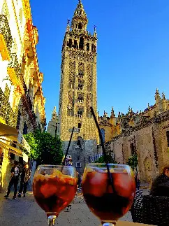 Sevilla  Eine Reise in die Vergangenheit