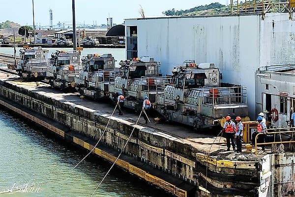 Die Zugmaschinen am Panamakanal
