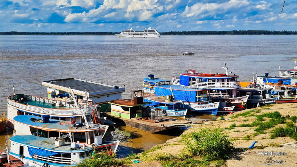 Die Transportmittel auf dem Amazonas