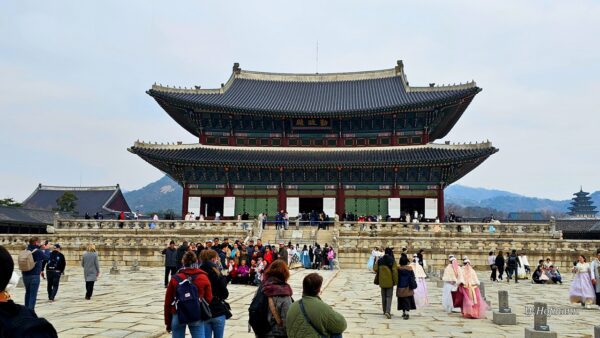 Der Gyeongbokgung Palast in Seoul, Südkorea